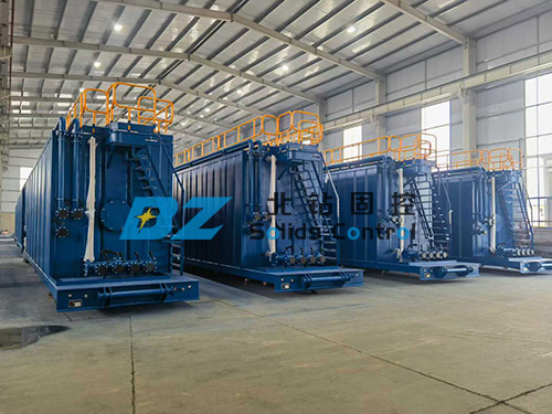 北钻固控10套车载式压裂罐销往中东